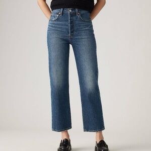 Levi’s Ribcage Straight Ankle Jeans